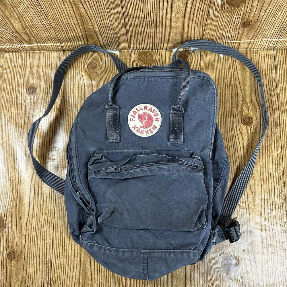 Fjällräven Kanken Gray Backpack Adjustable Strap Inner Pockets Classic‎ Outdoor